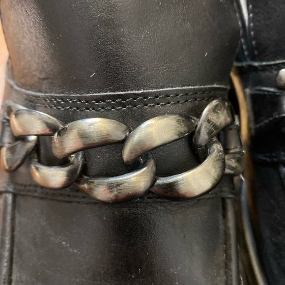 Kenneth Cole Leather Loafers with chain detail men’s size 8, black - Picture 5 of 11